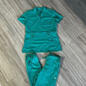 Scrub set small